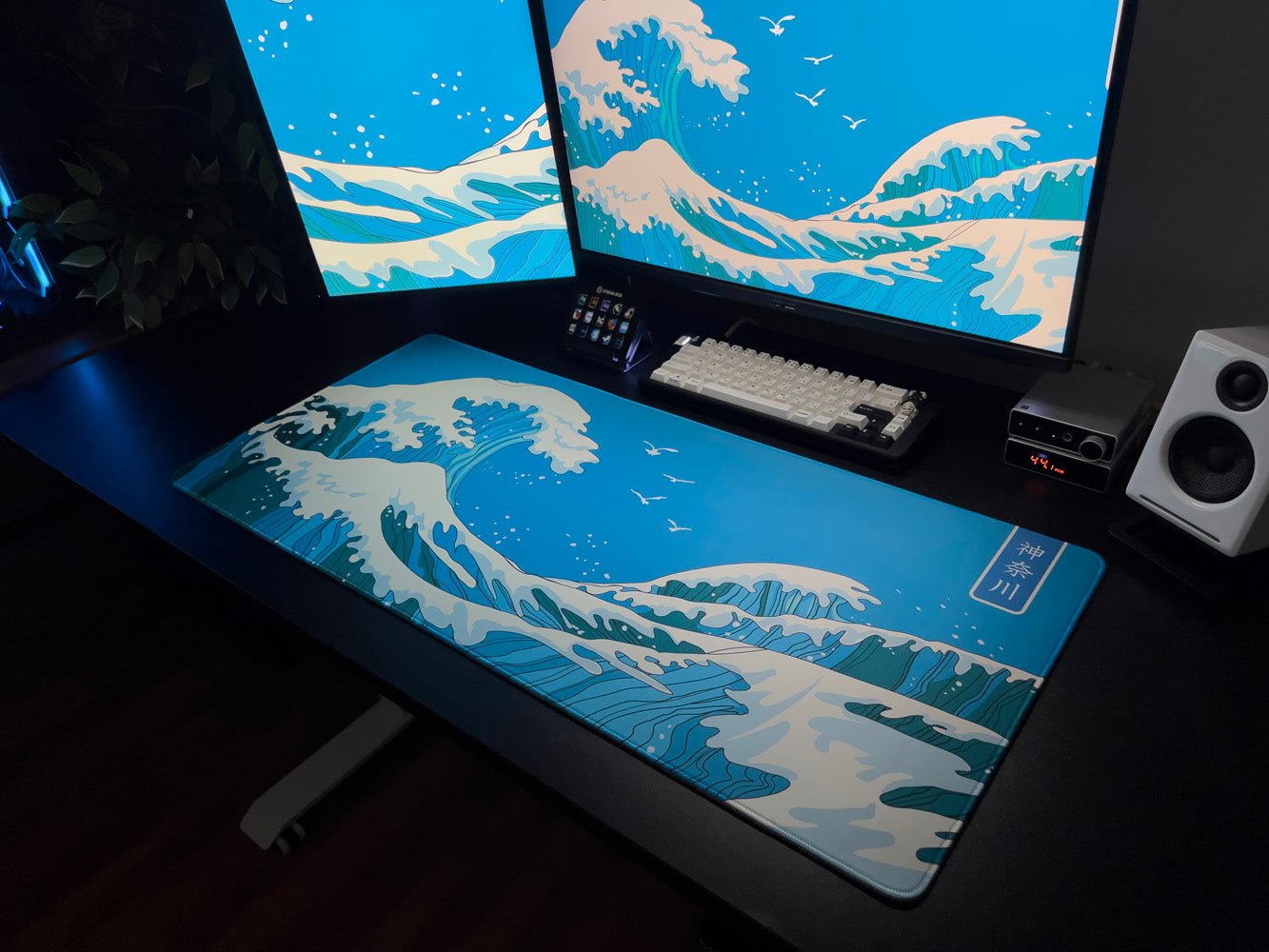 Kanagawa - Ice Berg - MacvethOS Artisan Deskmat