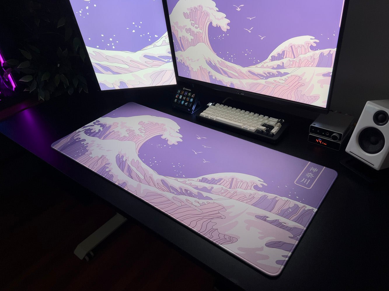 Kanagawa - Lavender - MacvethOS Artisan Deskmat