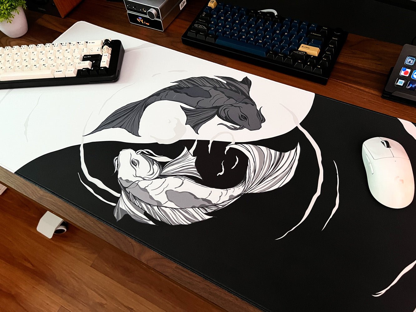 Koi Kage Shiro - MacvethOS Artisan Deskmat