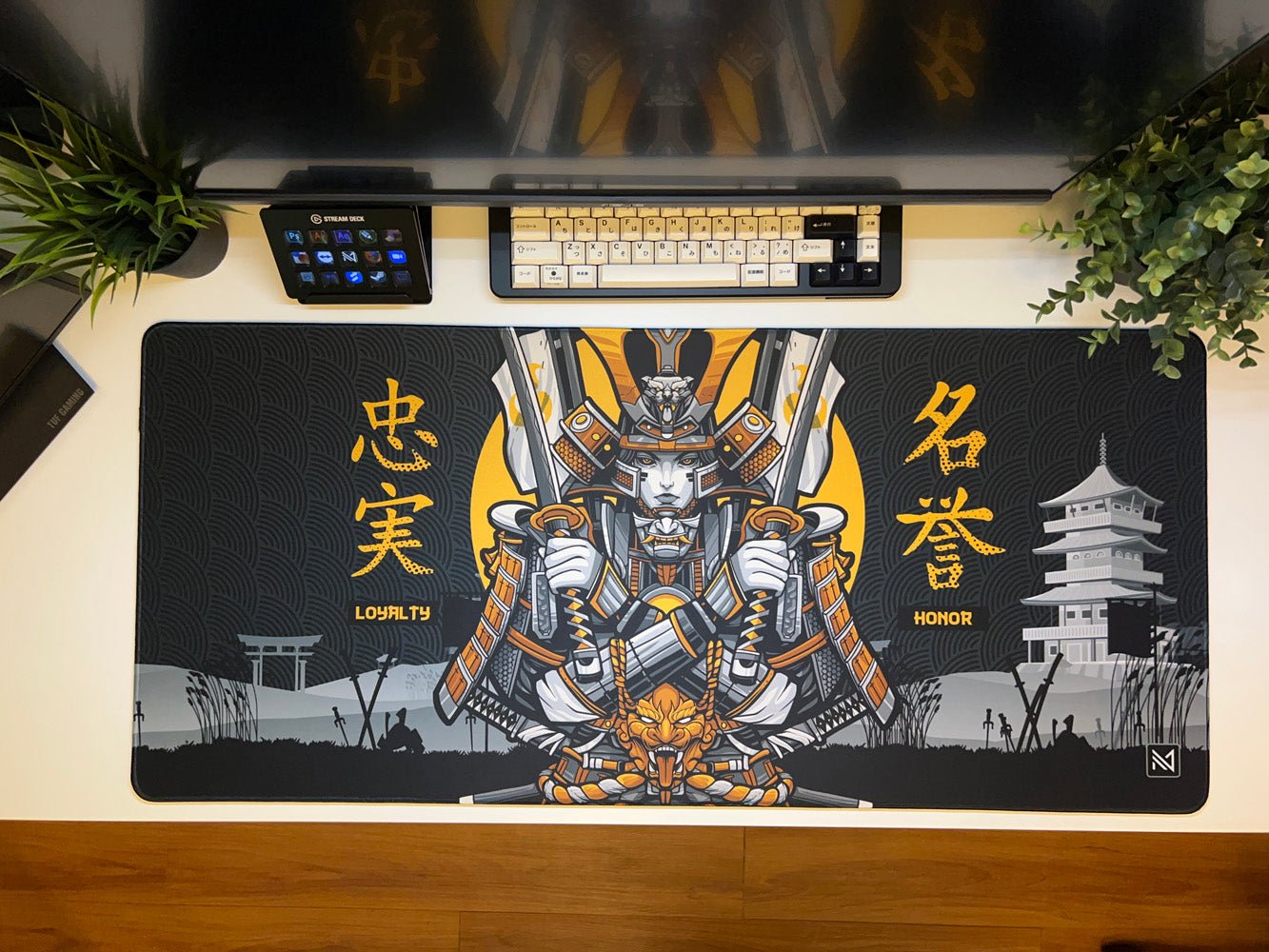 Ona - Bugēsha - Kiiro - MacvethOS Artisan Deskmat