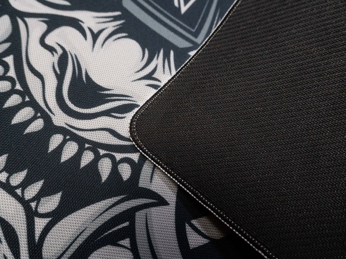 Ronin - Omni Pro Deskmat - MacvethOS Artisan Deskmat