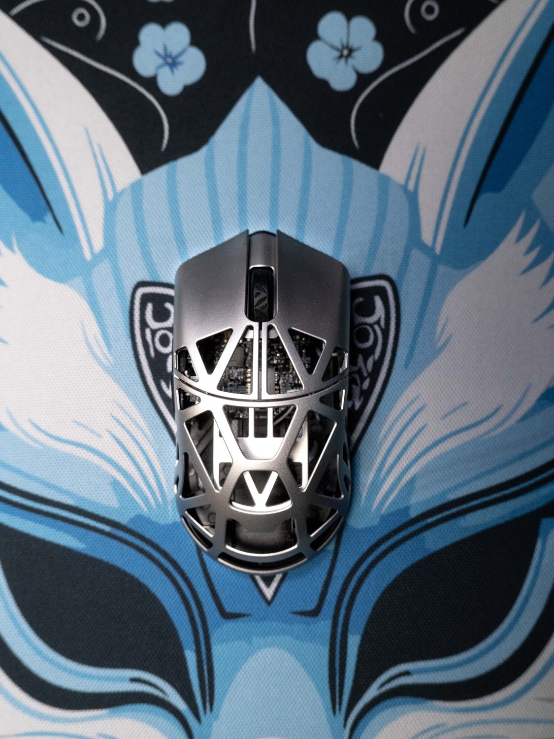 Kitsune AO - Omni Pro Deskmat - MacvethOS Artisan Deskmat