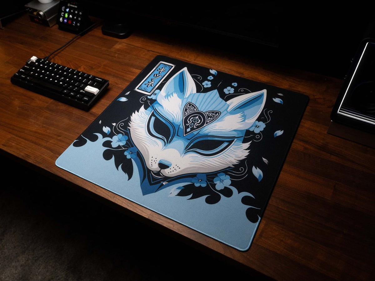Kitsune AO - Omni Pro Deskmat - MacvethOS Artisan Deskmat