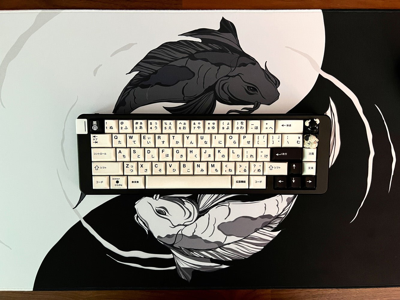 Koi Kage Shiro - MacvethOS Artisan Deskmat