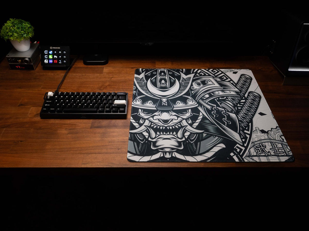 Ronin - Omni Pro Deskmat - MacvethOS Artisan Deskmat