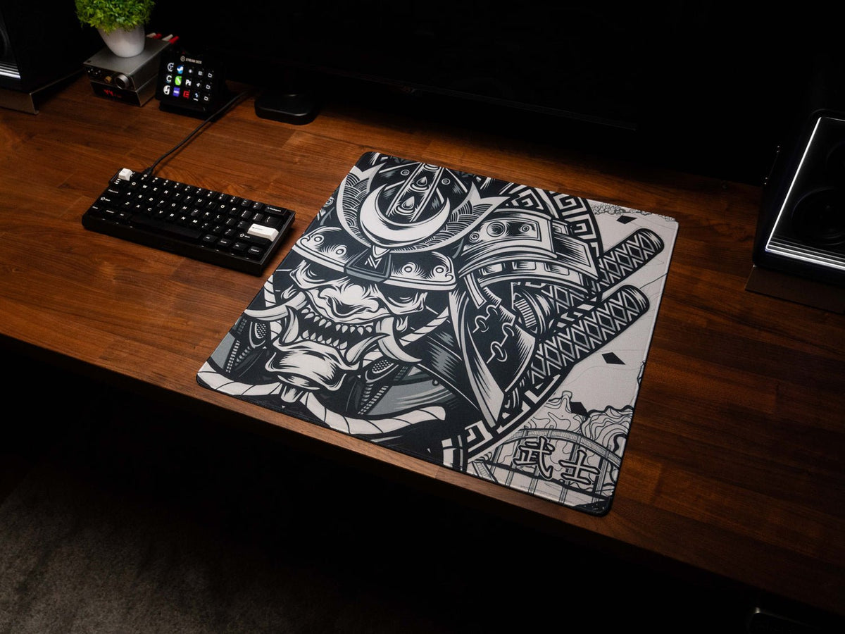 Ronin - Omni Pro Deskmat - MacvethOS Artisan Deskmat
